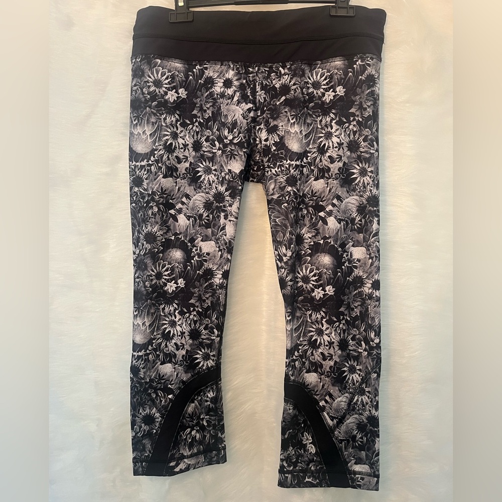 Lululemon Floral Black and Gray Leggings